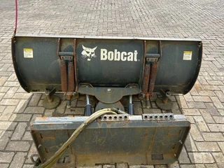 Bobcat 2012 - Sneeuwbalde image 2 thumbnail