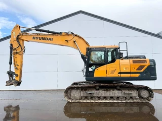 Hyundai 2018 - HX220L - 360° Camera / Automatic Greasing te koop