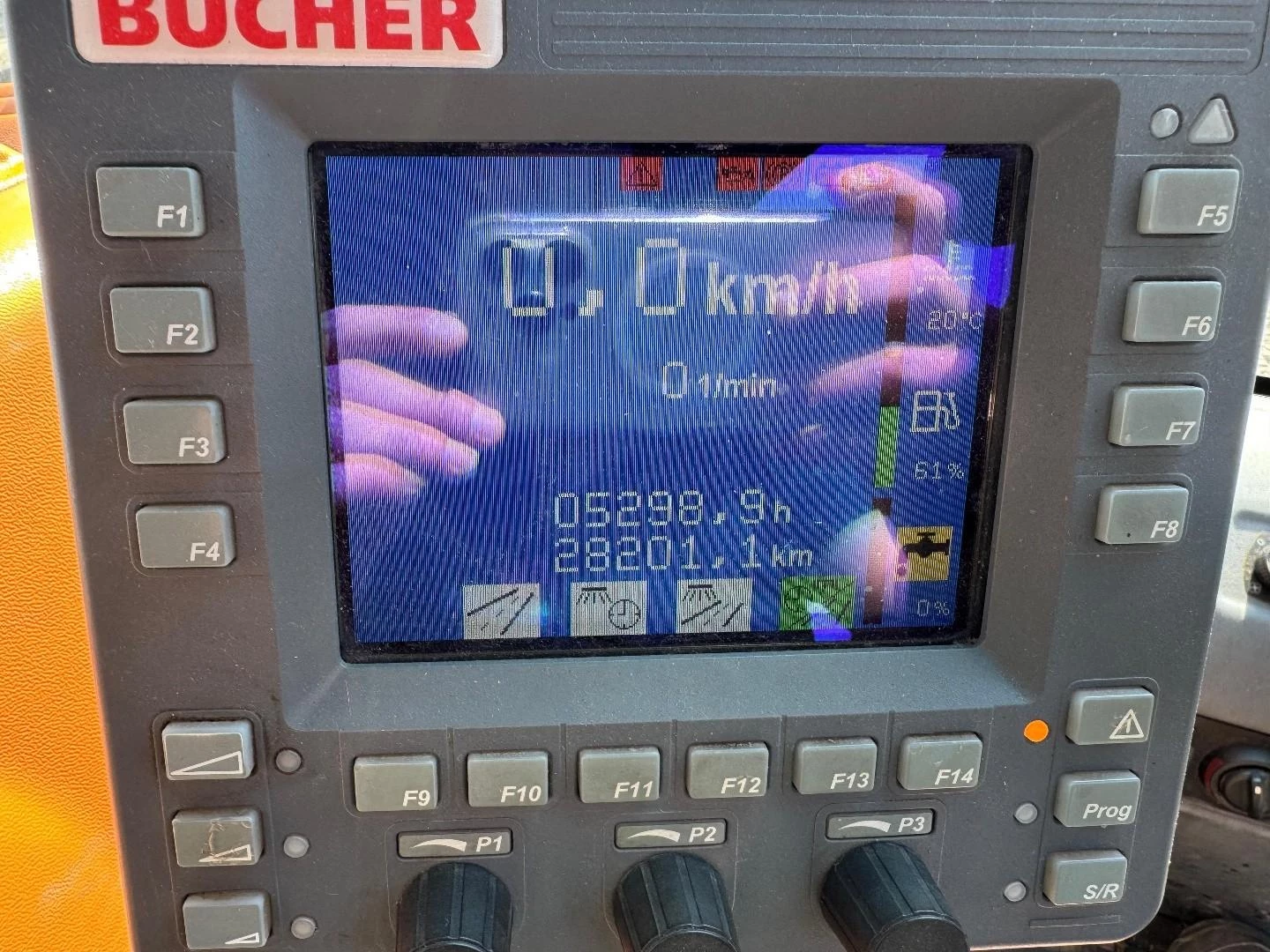 Bucher CC2020-40 2010 obrázek 12