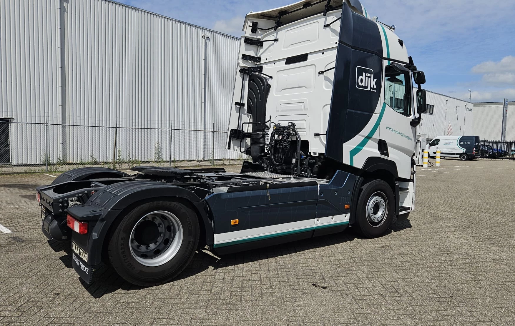 Renault T 2023 - T440 T4x2 sleeper cab afbeelding 4