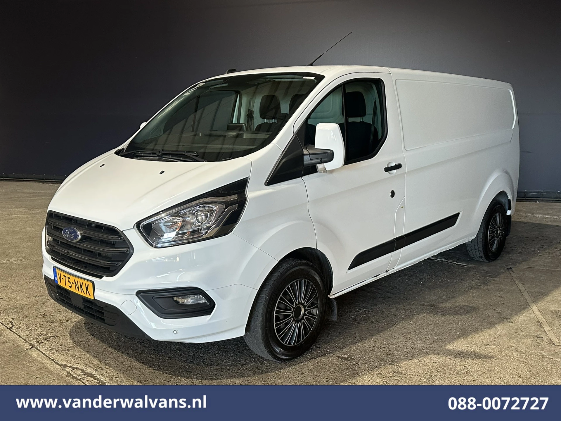 Ford Transit Custom 2023 - 2.0 TDCI 131pk L2H1 Euro6 Airco | LED | Apple Carplay | Cruisecontrol | 2800kg Trekhaak obrázek 9