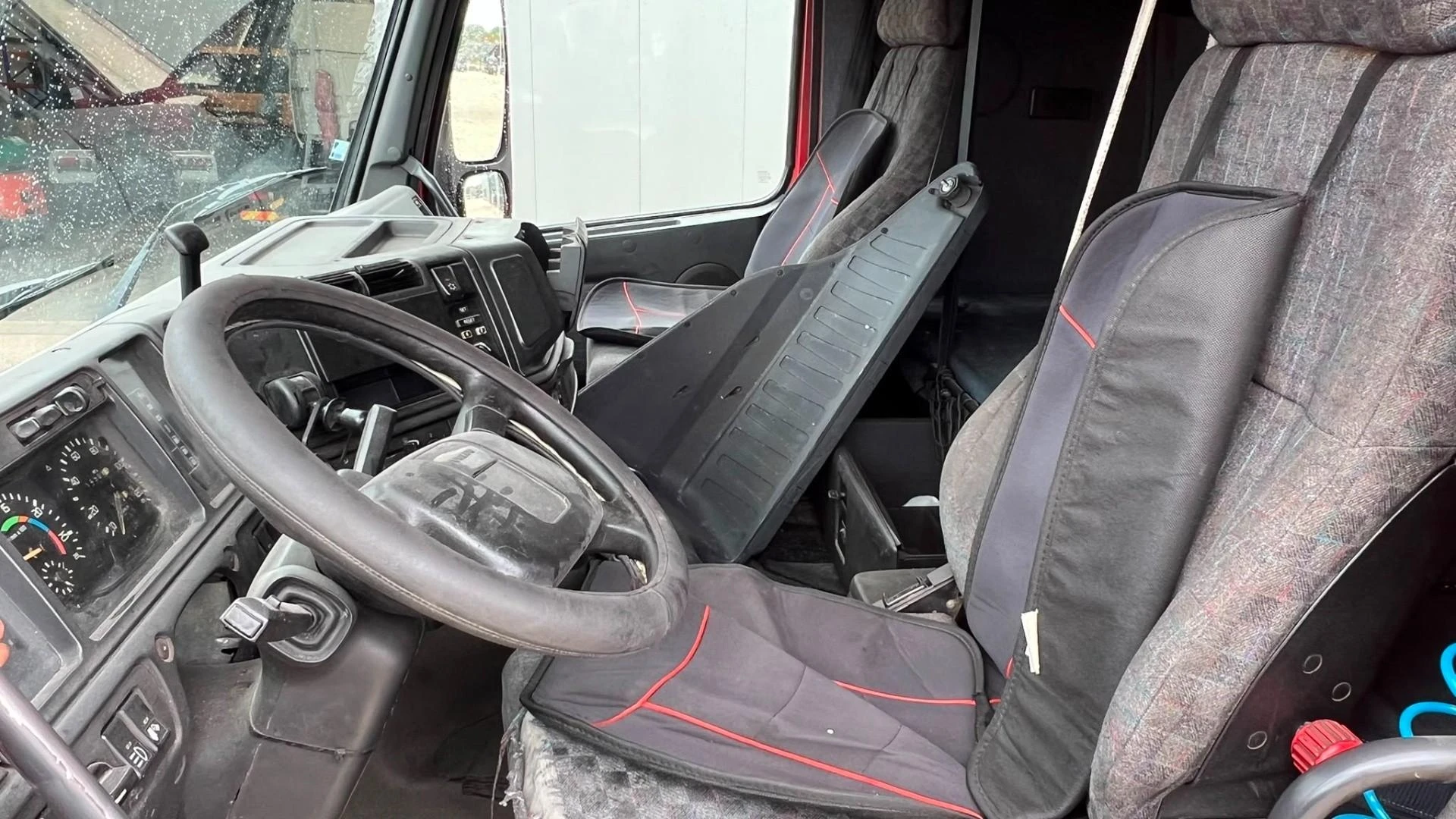Volvo FH 1996 - 12.420 image 9