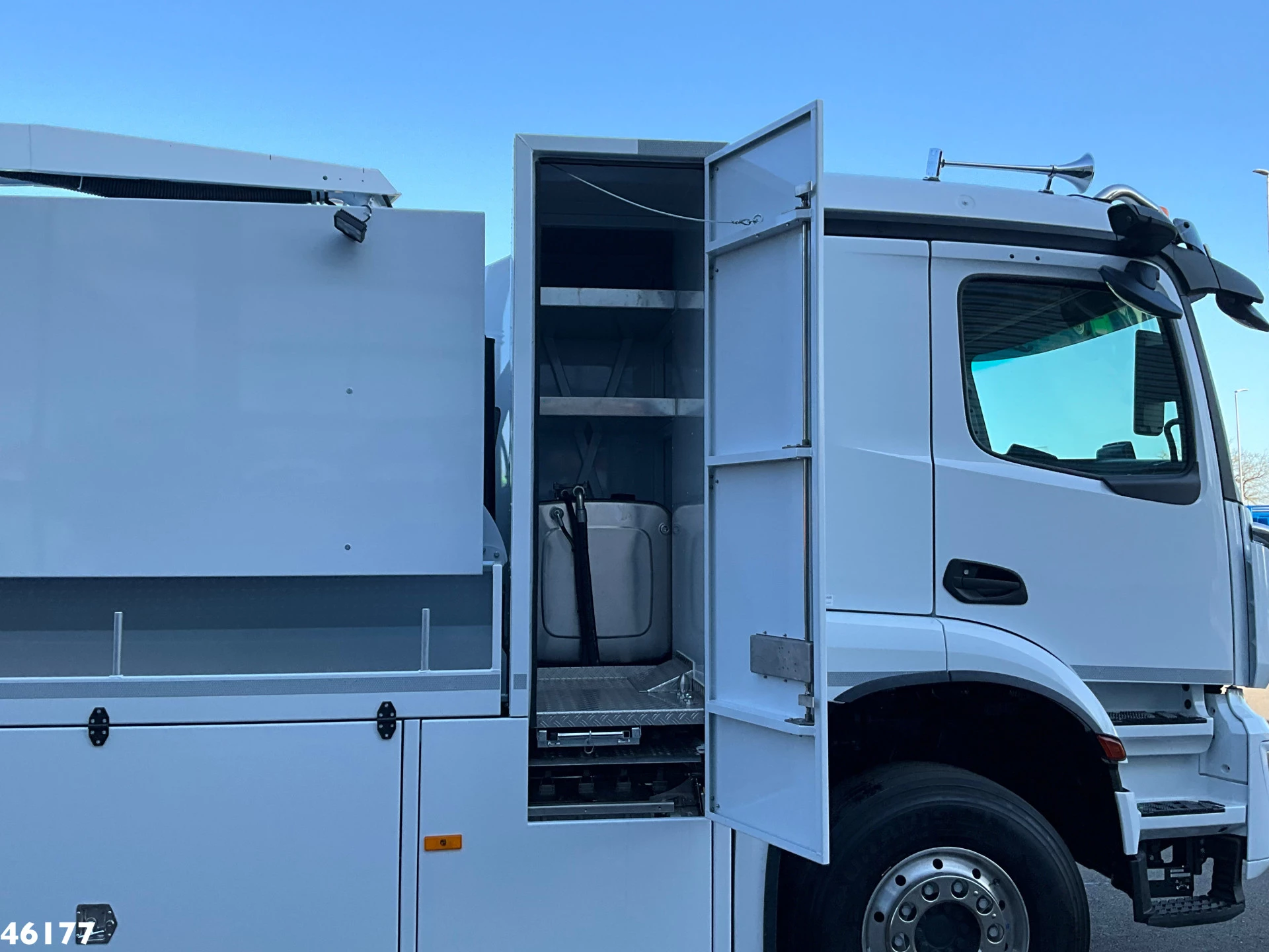 Mercedes-Benz AROCS 1835 4x2 Combi kolkenzuiger 8m³ Just 1.195 km! 2025 изображение 17