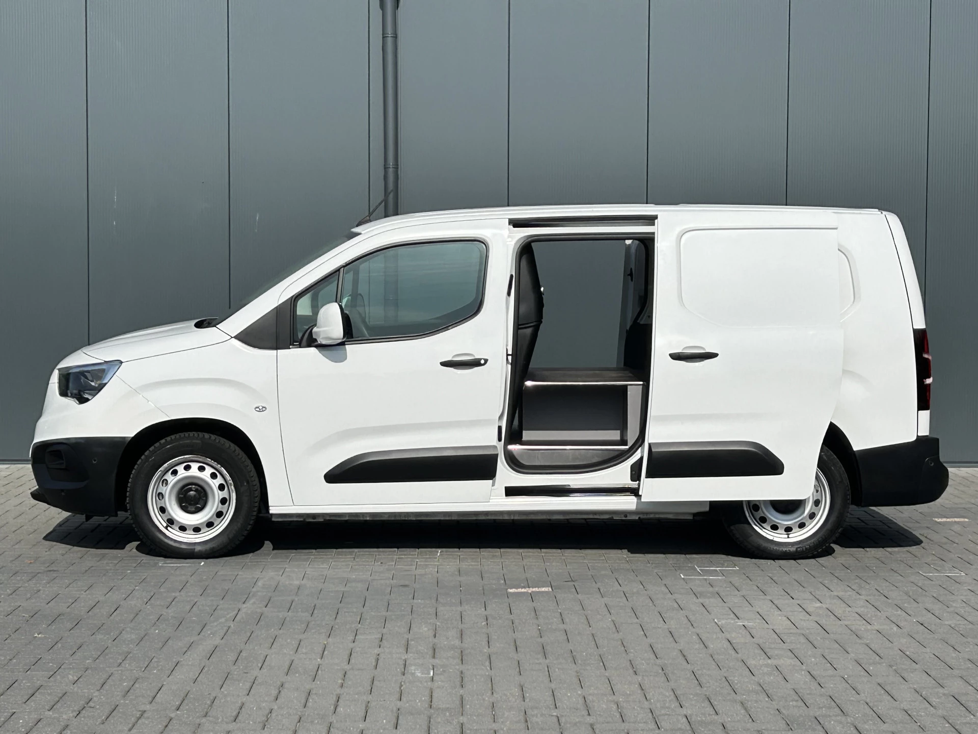 Opel Combo 2019 - 1.5D 102 PK / L2H1 / 83.608 KM ! / 1e EIG. / INRICHTING / 2X SCHUIFDEUR / AIRCO / CRUISE / BLUETOOTH obrázek 3