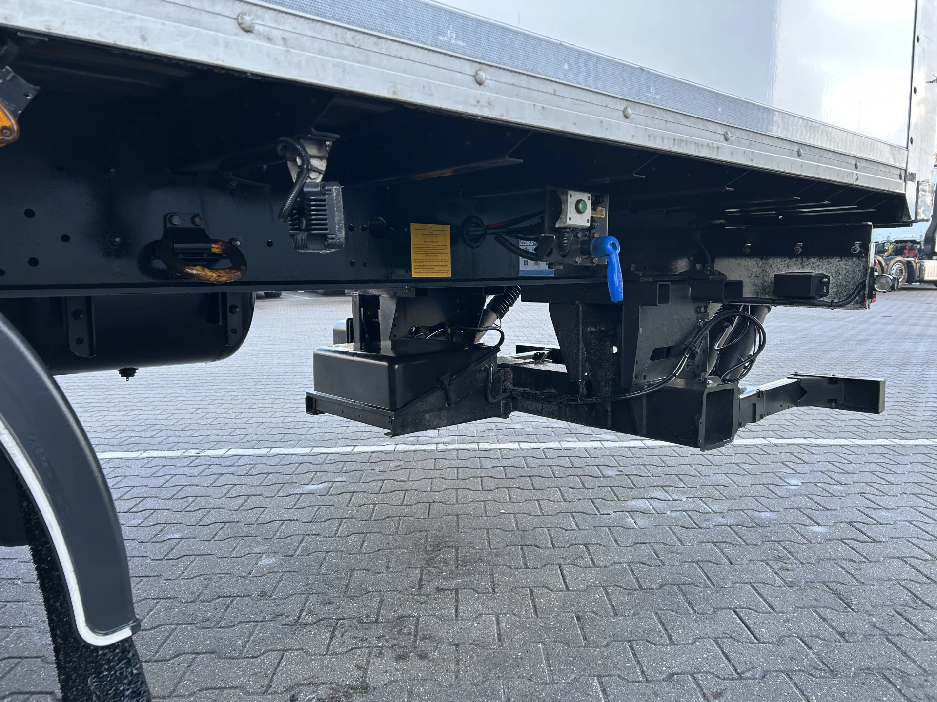Kässbohrer Maxima XJ2 2021 - / Box / Laadklep 2500 kg afbeelding 7