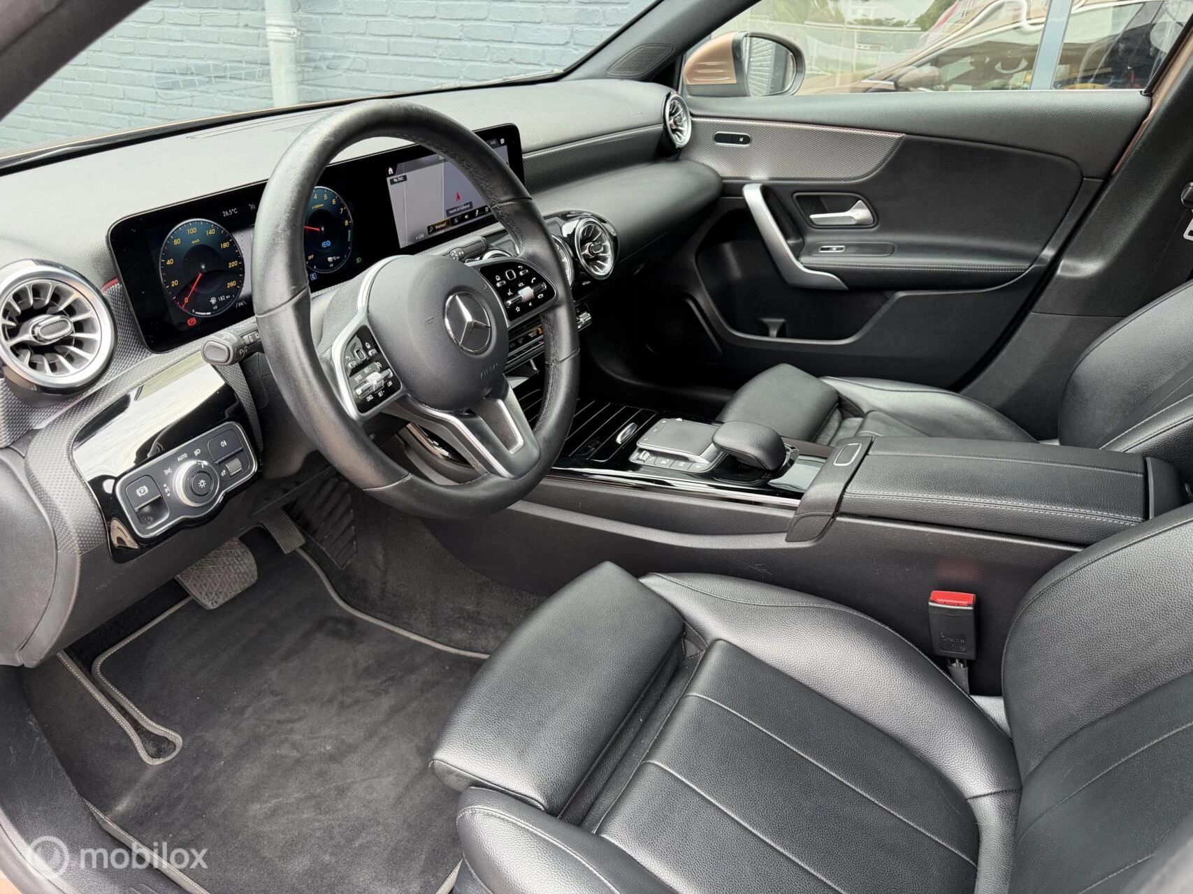 Mercedes-Benz A-Klasse 2021 - 250 e 5-2021 Airco Navi Leder SOH 95,4% afbeelding 9
