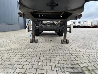 Burg N/A 2012 - 25X 20FT ADR (EX/II, EX/III, FL, AT) Chassis, Empty weight : 3.690kg, SAF INTRADISC, 2x Liftaxle, NL-chassis obrazek 6