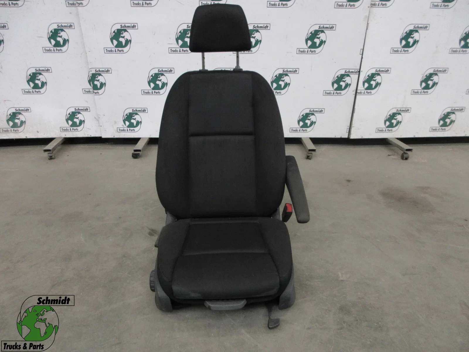 Mercedes-Benz - A 907 910 53 02 // W907 STOELEN SET RECHTS EN LINKS LUXE UITVOERING afbeelding 1