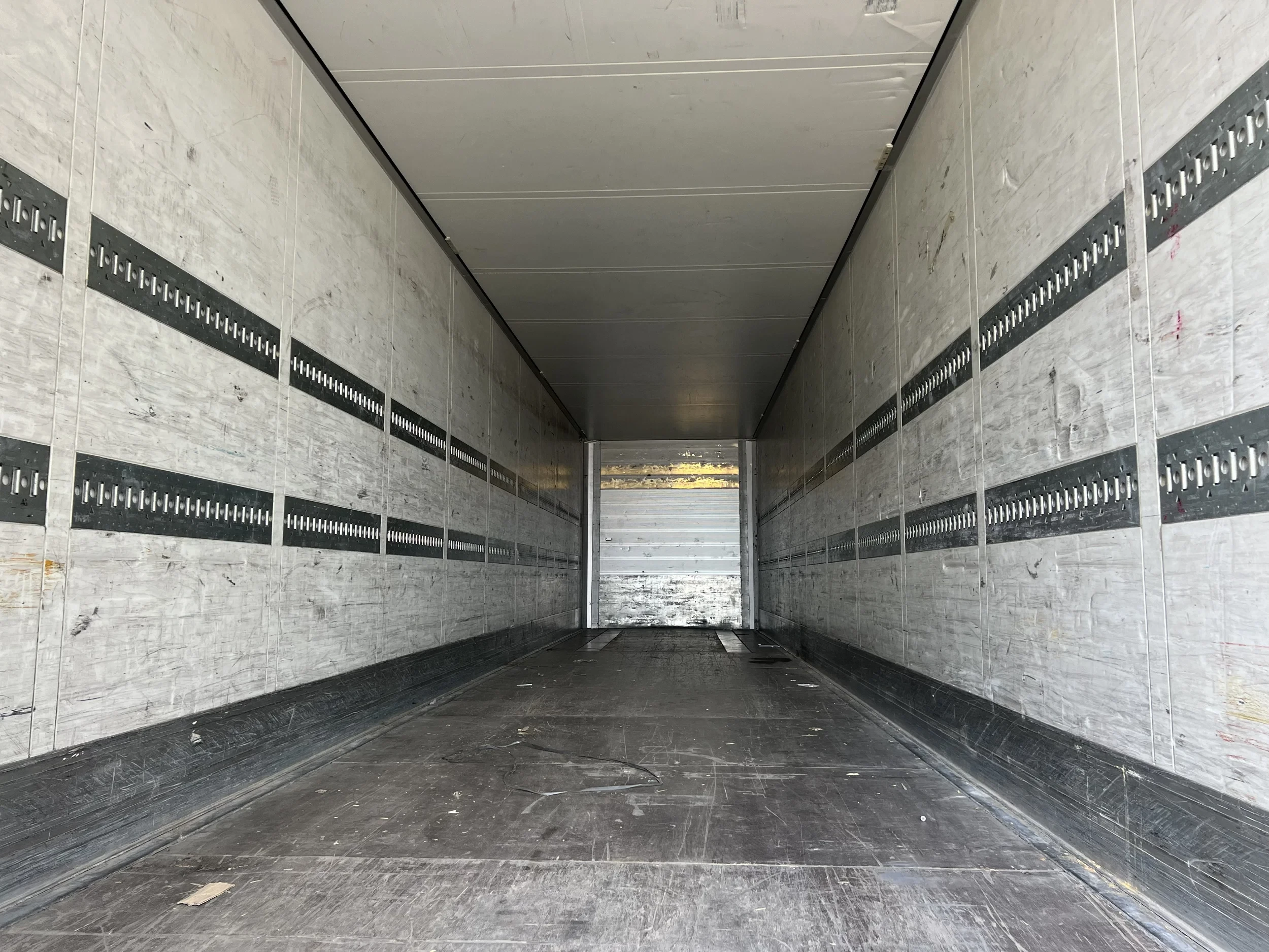 Schmitz Cargobull SKO 24 2008 - SKO24 / SAF DISC / 2x LIFTAXLE / GALVANIZED / NL-TRAILER afbeelding 11