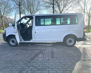 Volkswagen Transporter 2013 - Kombi 2.0 TDI L2H1 BlueMotion 3 + 3 + 3 Marge image 15