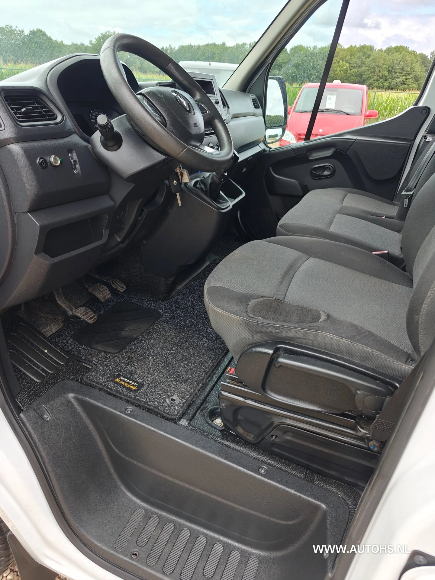 Renault Master 2020 - T35 2.3 dCi 135 L2H2 + werkplaats inrichting , Euro 6 , 1e Eig , 140 PK , Apk 4-2027 , Camera , leuke bus. image 10