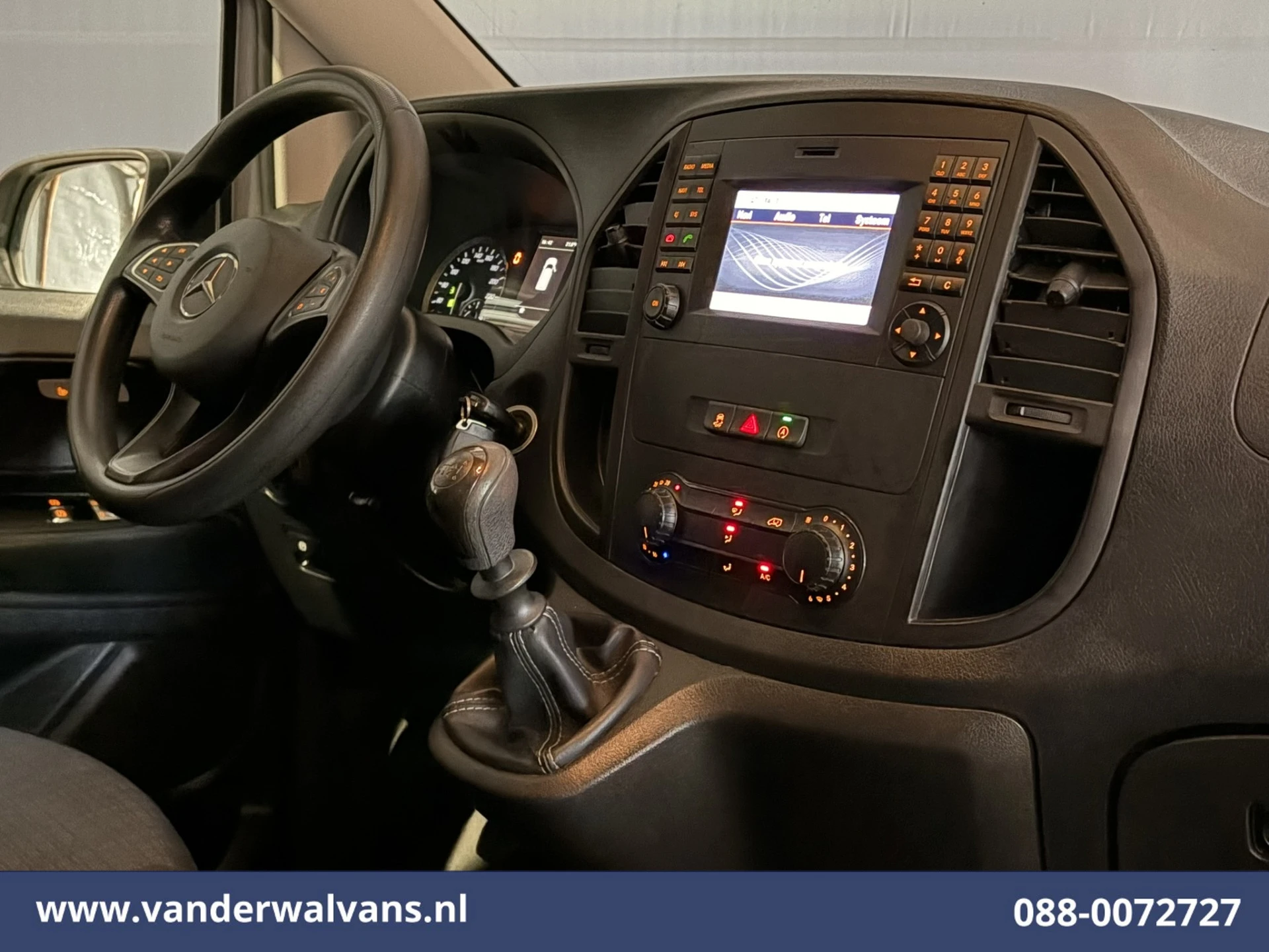 Mercedes-Benz Vito 2020 - 116 CDI 164pk L2H1 Euro6 Airco | 3-Zits | Camera | Navigatie | Cruisecontrol | Stoelverwarming immagine 14