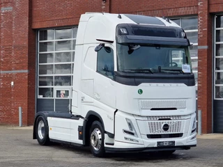 Volvo FH 13.500 Aero Globetrotter XL 4x2 - I Save - I parkcool - 2x tank - Mirror cams