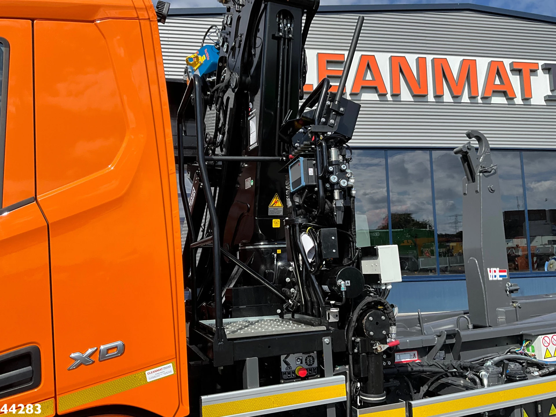 DAF FAN XD 450 Euro 6 Hiab 19 Tonmeter Z-kraan 2026 image 10