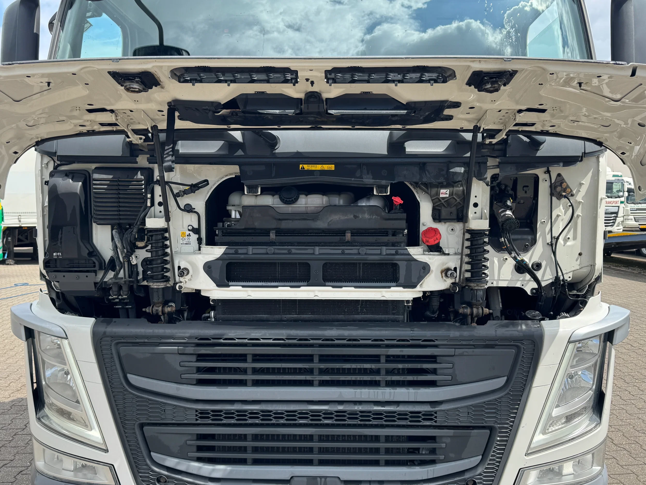 Volvo FM 330 2018 - 6x2*4 BDF + Lift Only 309Tkm! Euro 6 zdjęcie 25