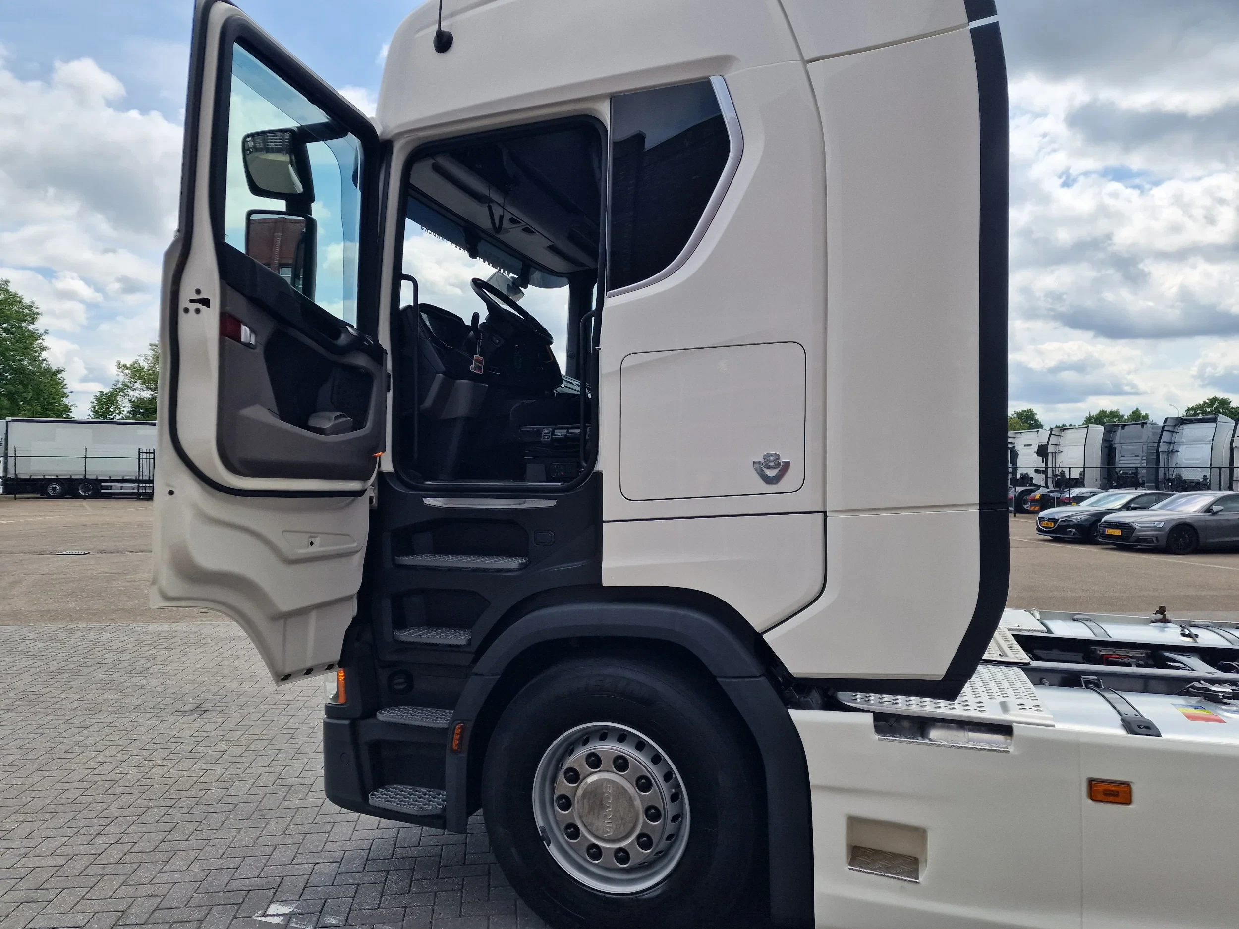 Scania S 2022 - 530S V8 NGS Highline 4x2 - Retarder - Night clima - 2x tank - Led image 12