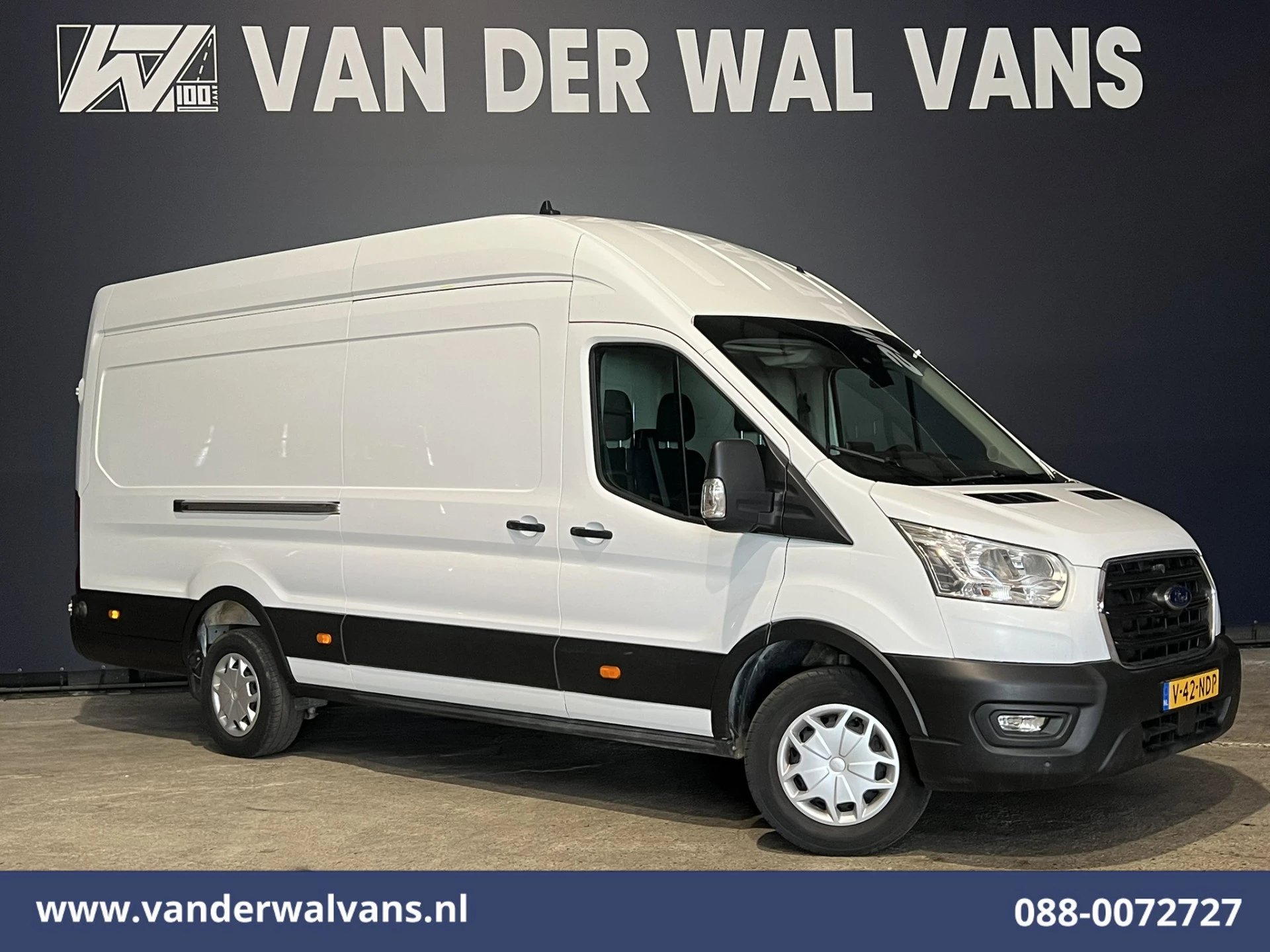 Ford Transit 2022 - 2.0TDCI 131pk L4H3 Jumbo Euro6 Airco | Camera | Navigatie | Apple Carplay | Android Auto | Cruisecontrol image 1