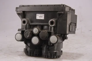 Mercedes-Benz - Brake System Achteras EBS modulator MB MP4 immagine 1 miniatura