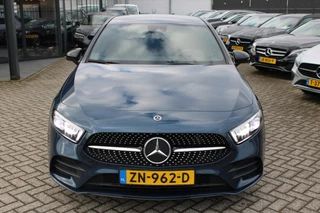 Mercedes-Benz A-Class 2019 - 180 AUT7 AMG LINE NIGHT PAKKET CAMERA NAVI obrazek 9