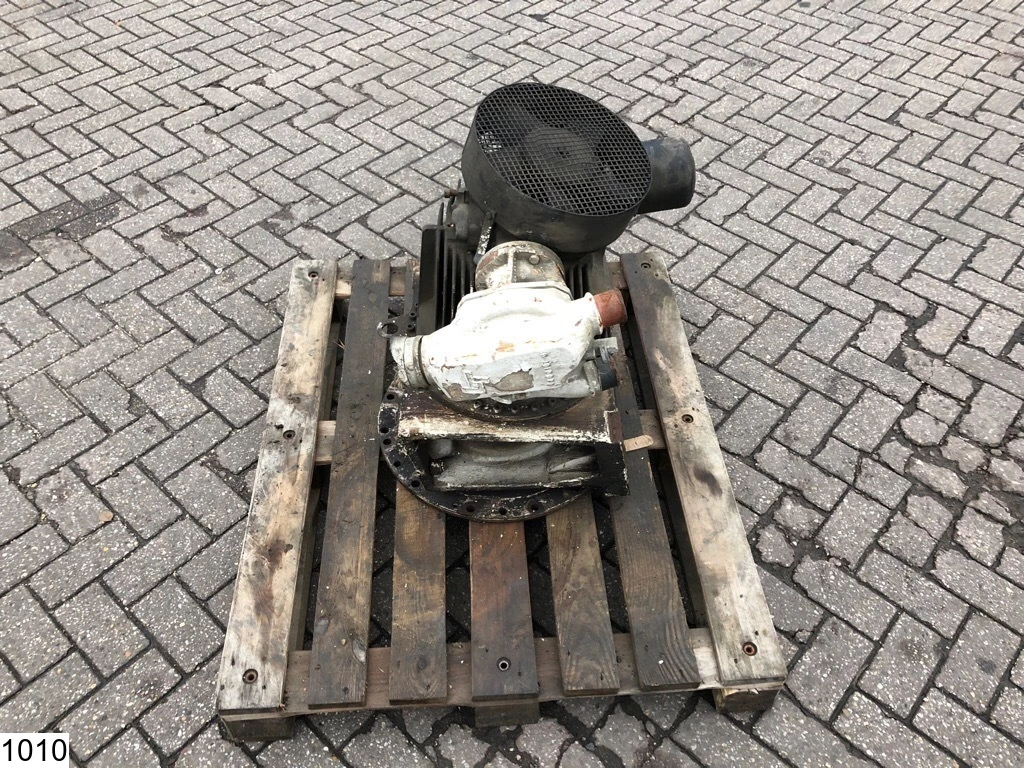 L and T - Hydraulic Beton concrete mixer front obrázek 2