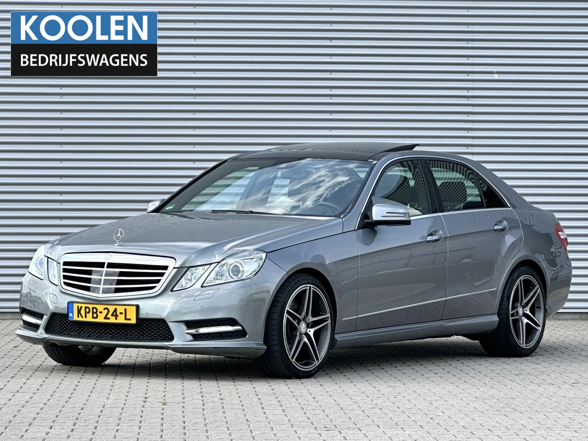 Mercedes-Benz E-Klasse 2012 - 350 CDI Edition Sport AMG SCHUIFDA LUXE UITVOERING afbeelding 1