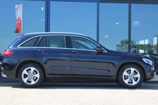 Mercedes-Benz GLC 2018 - 250 4MATIC Ambition Exclusive NAVI CAMERA TREKHAAK <<78.554KM>> for sale