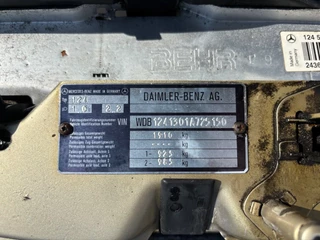 Mercedes-Benz 300 1988 - 300D W124 Automaat Airco Trekhaak Cruisecontrol MARGE obrazek 18