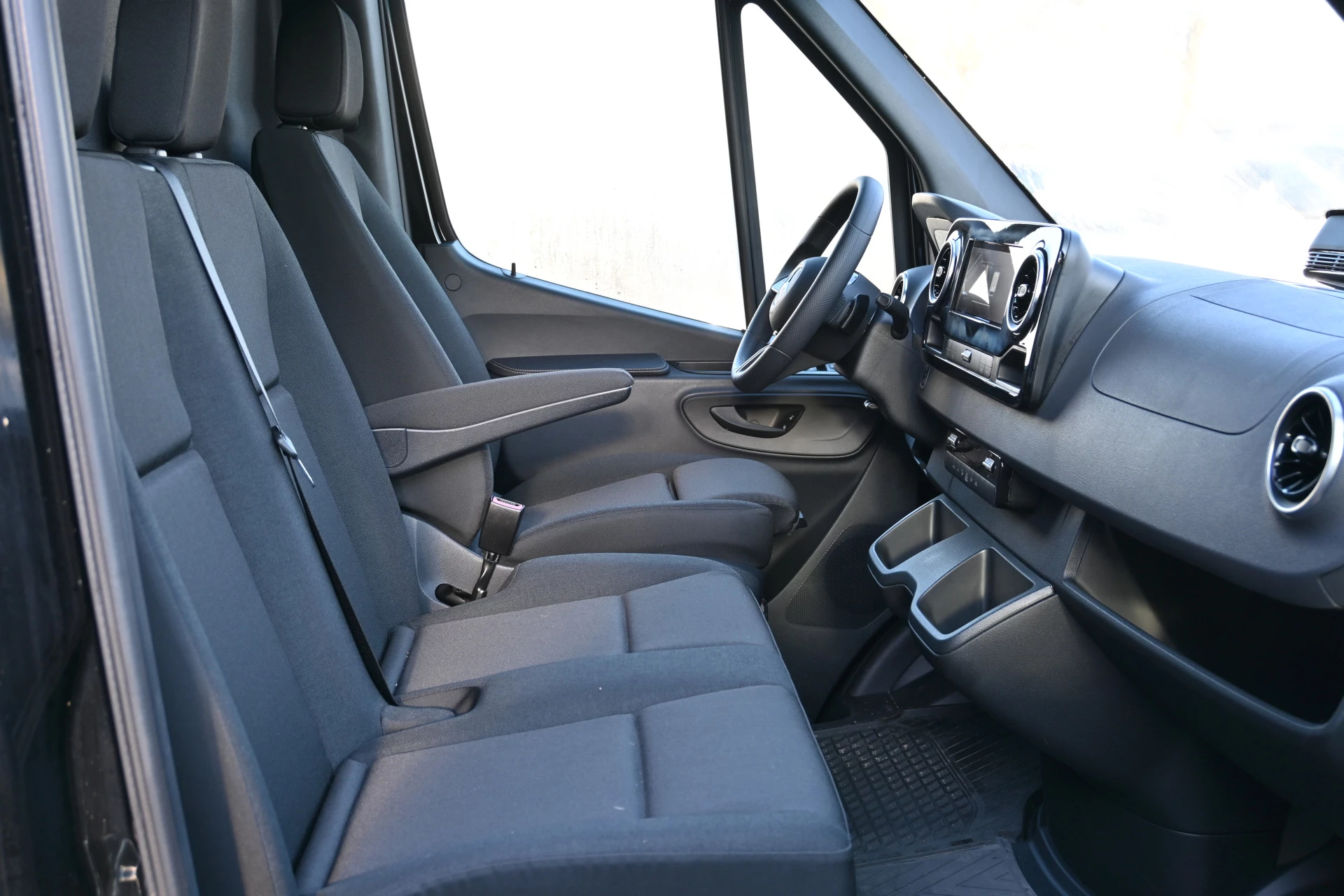 Mercedes-Benz Sprinter 2024 - 317 CDI L2H2 Pro immagine 8