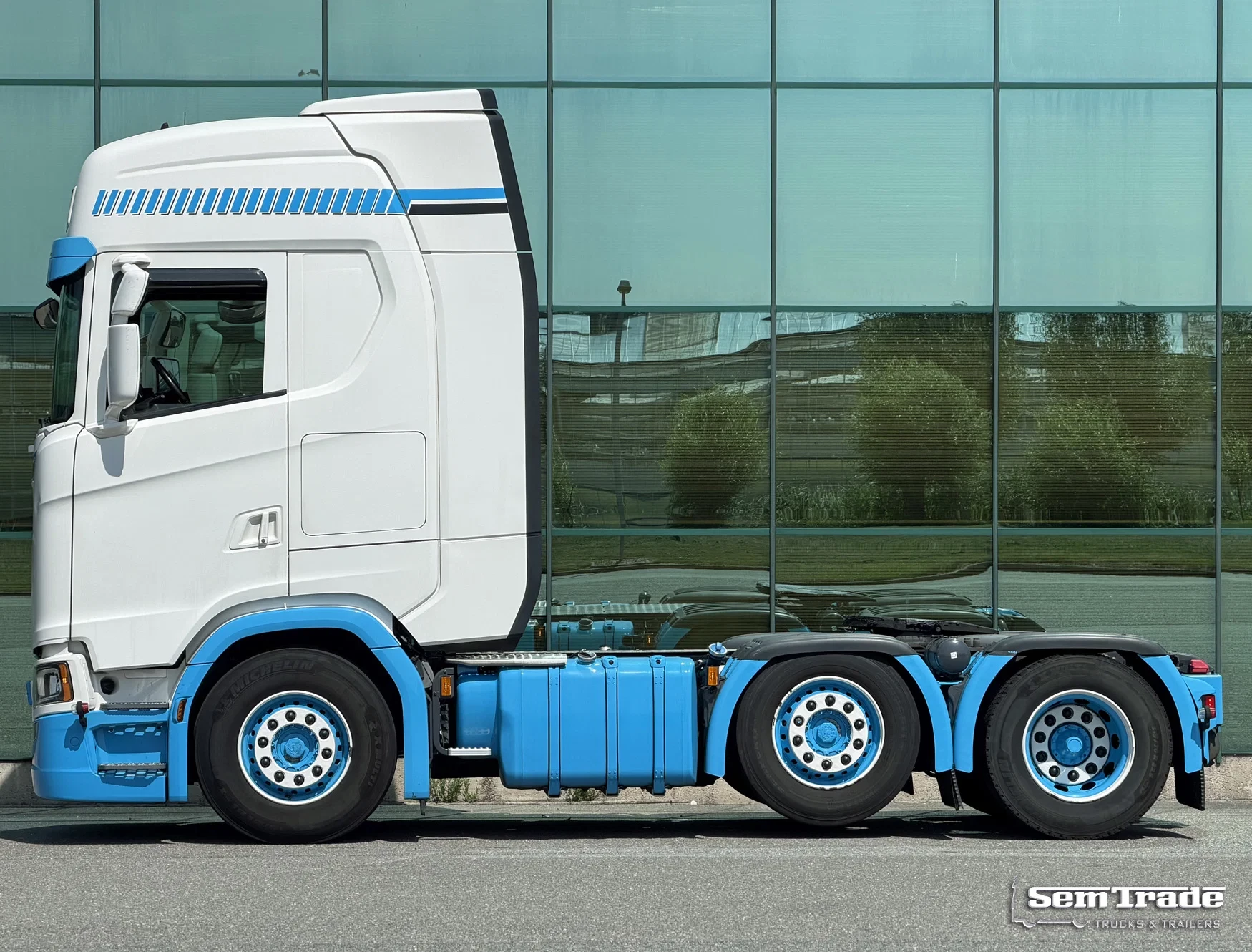 Scania S 2019 - S450 RETARDER SMART TACHO 2 PARK AIRCO 6X2 TWINSTEER 2X TANKS 2-PIECES AVAILABLE HOLLAND-TRUCK image 2