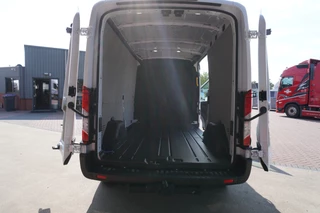 Ford Transit 2024 - 350L 2.0 TDCI 130PK L3H2 Trend Automaat изображение 6