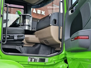 Scania R620-V8 2013 - Topline 6x2 - Retarder - Full air - Leather - 3.15 WB - Bull bar image 22