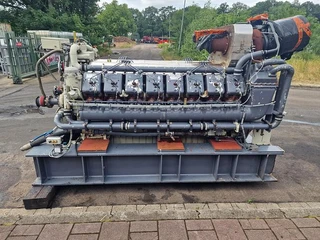 Engines TBD 620 V16 1997 image 2 thumbnail