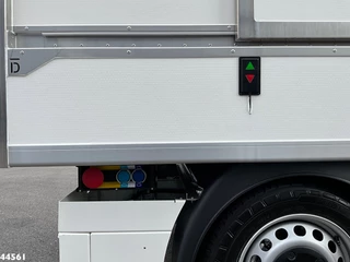 Peugeot e-Expert 2024 - 100% elektrisch kippende zijlader afbeelding 12