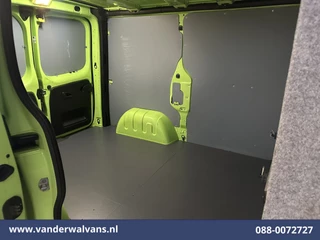 Renault Trafic 2018 - 1.6 dCi L1H1 Euro6 Airco | Navigatie | Cruisecontrol | Trekhaak | Parkeersensoren imagen 11