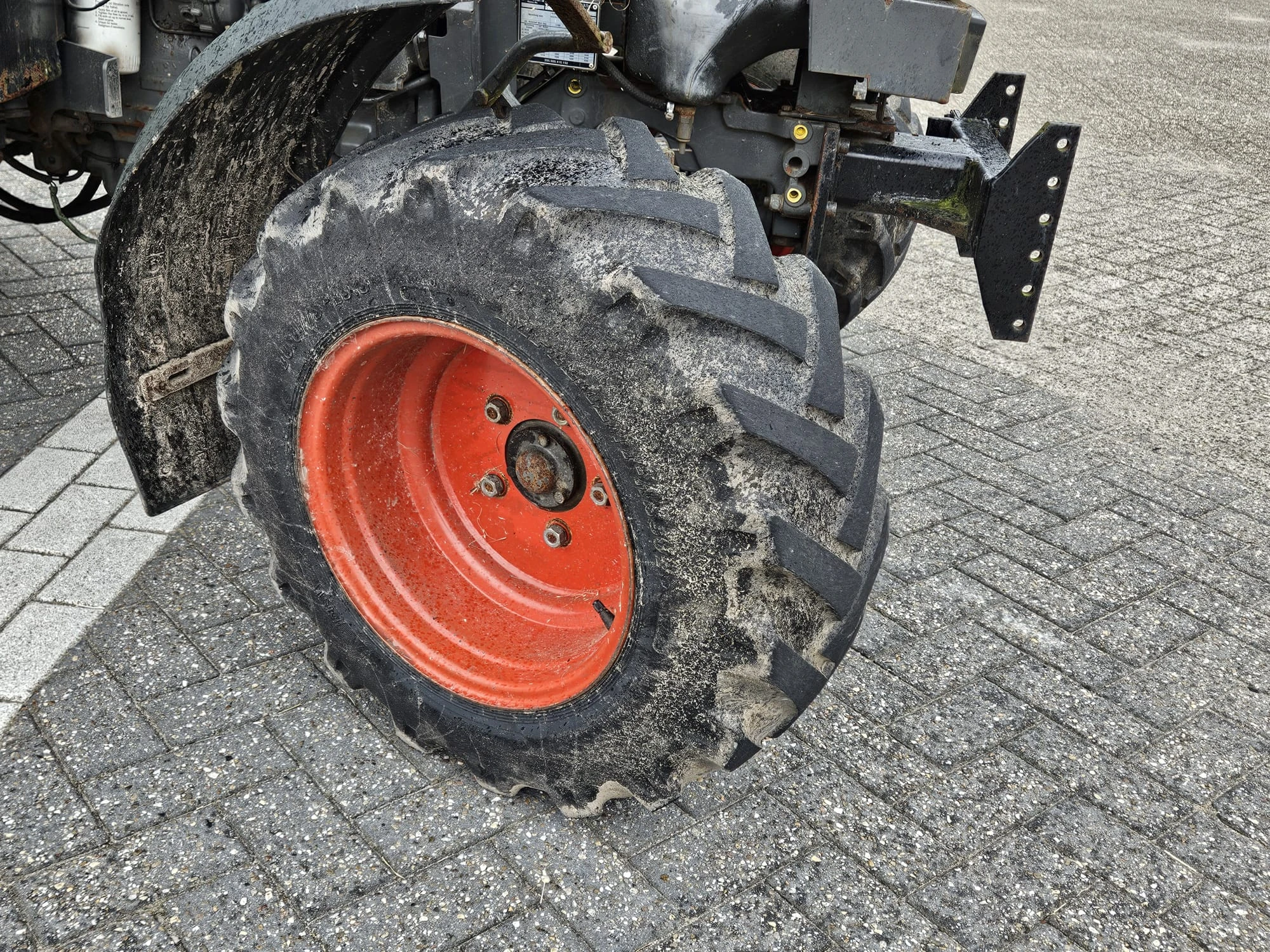 Fendt 1994 - 260 S landbouwtrekker afbeelding 10