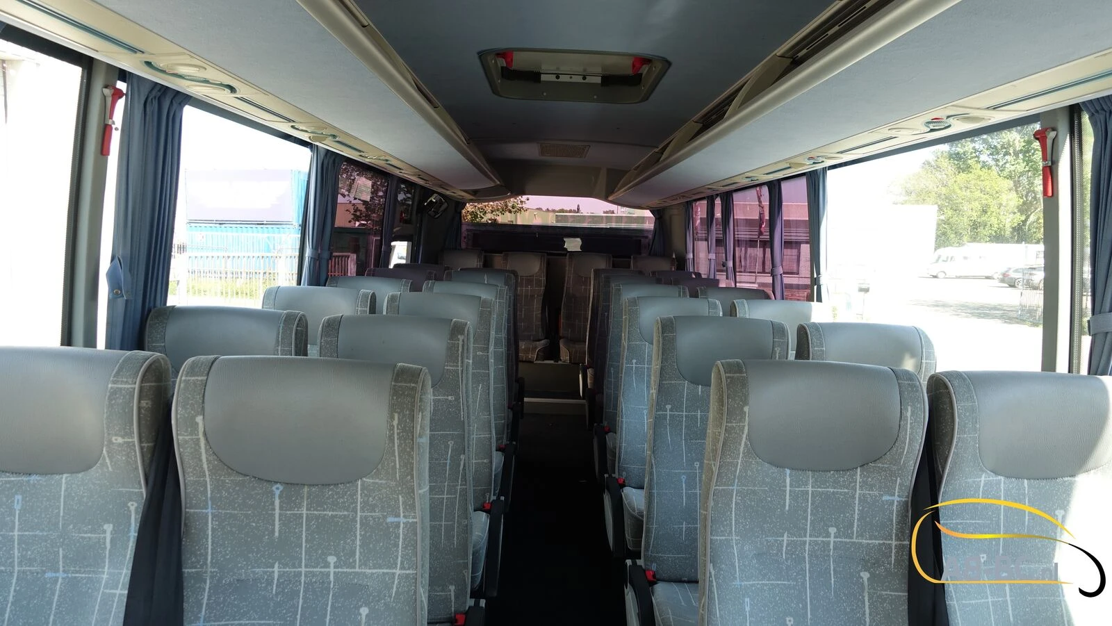 Isuzu Turquoise 30 seats EURO 6 2016 afbeelding 55