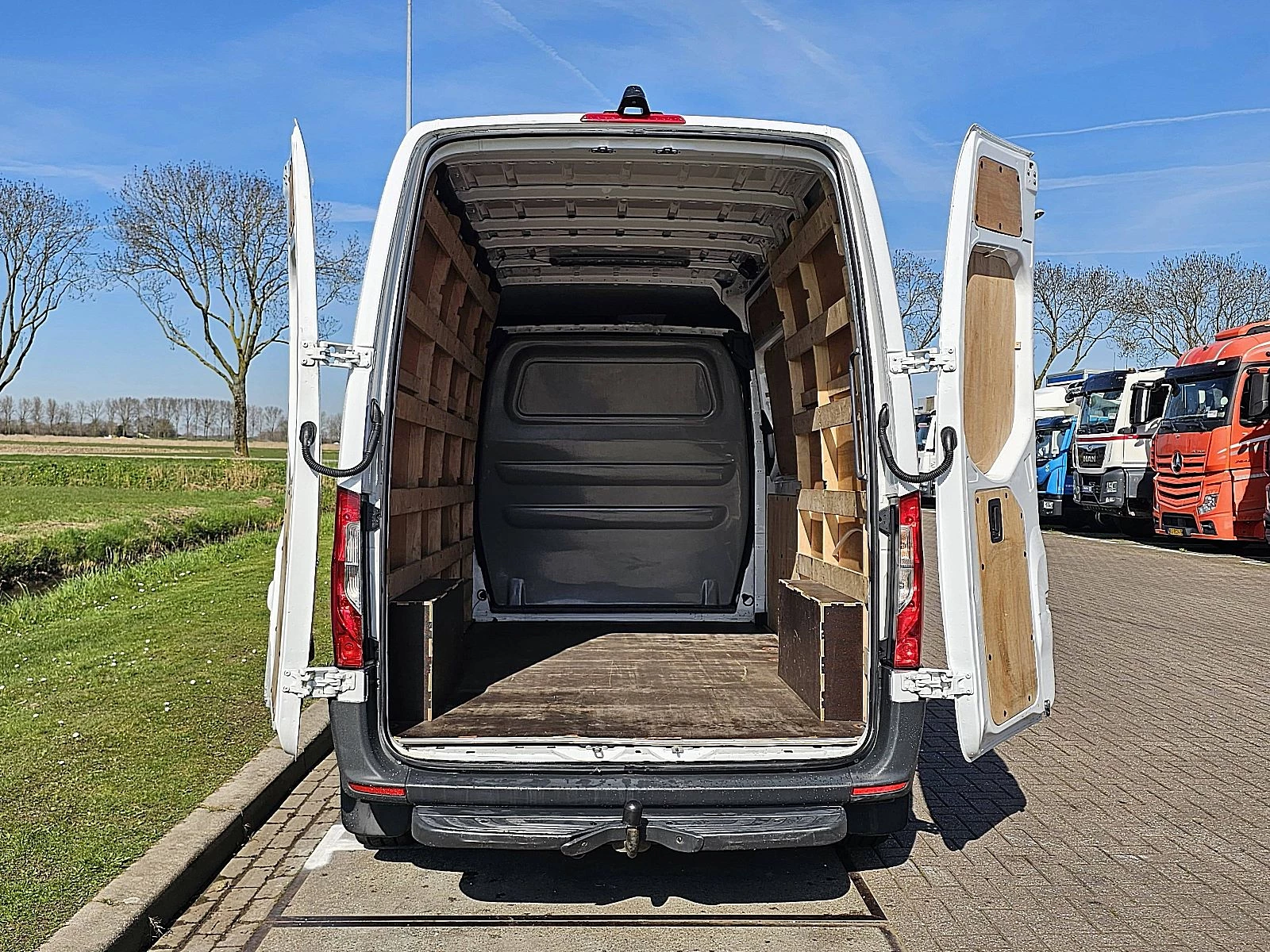 Mercedes-Benz Sprinter 2021 - 314 изображение 14