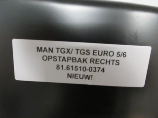 MAN TGX - 81.61510-0374 OPSTAPBAK MAN TGS EURO 6 afbeelding 2 miniatuur