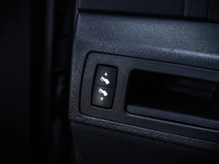 Jeep Grand Cherokee 2009 - 6.1 V8 Hemi SRT-8 | Youngtimer! obrazek 21