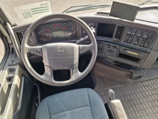 Volvo FH 2009 - 520 xl - i-shift - sliding 5th wheel - fridge obrazek 10