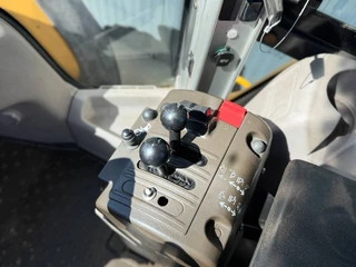 Volvo N/A 2008 - L120F obrazek 36