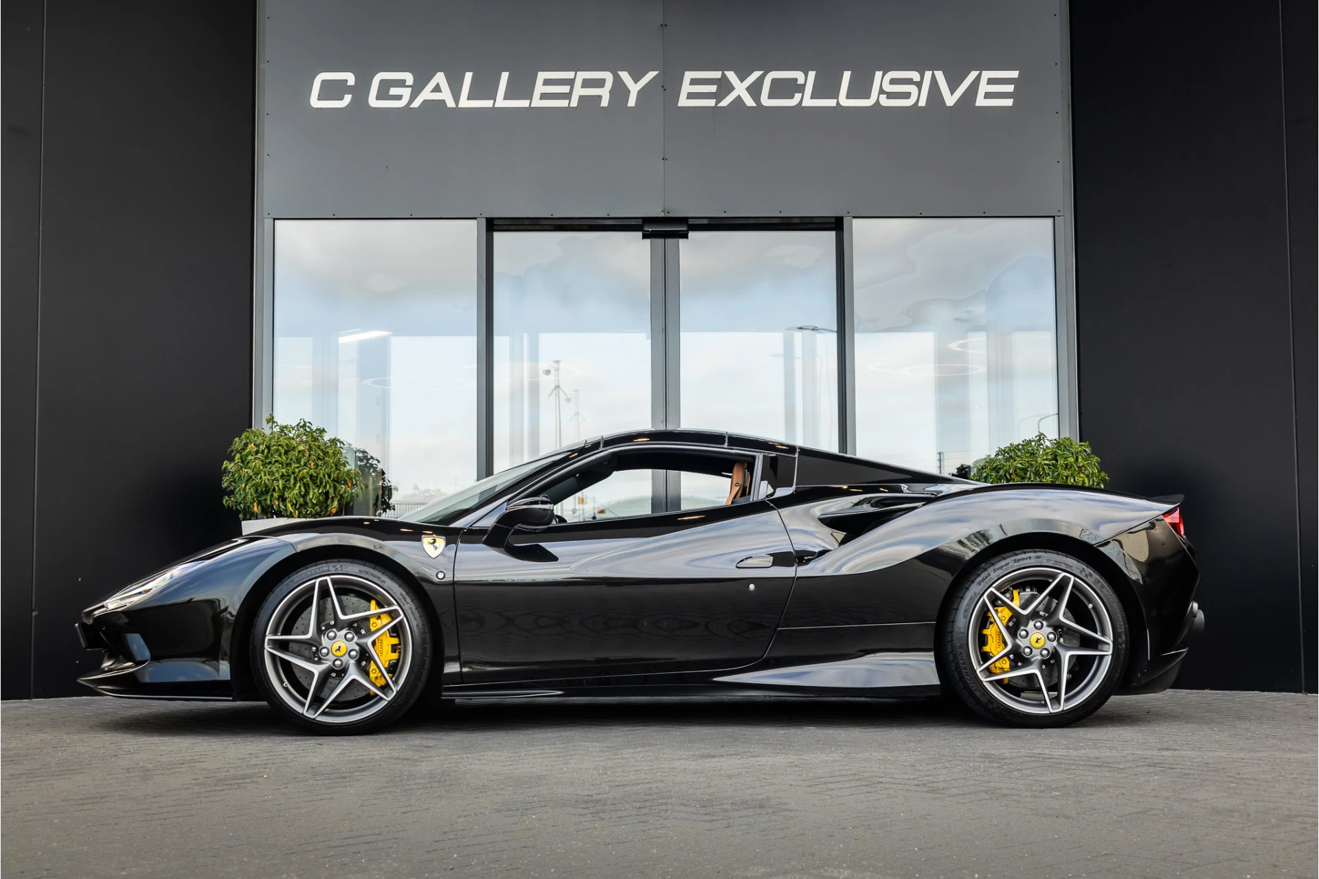 Ferrari F8 Spider 2022 - 3.9 V8 HELE obrázek 6