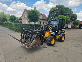 JCB 2020 - 403 te koop