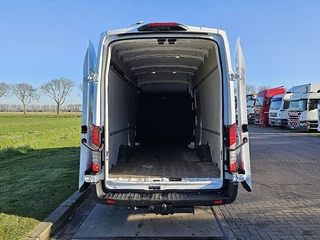 Ford Transit 2023 - 2.0 obrazek 12