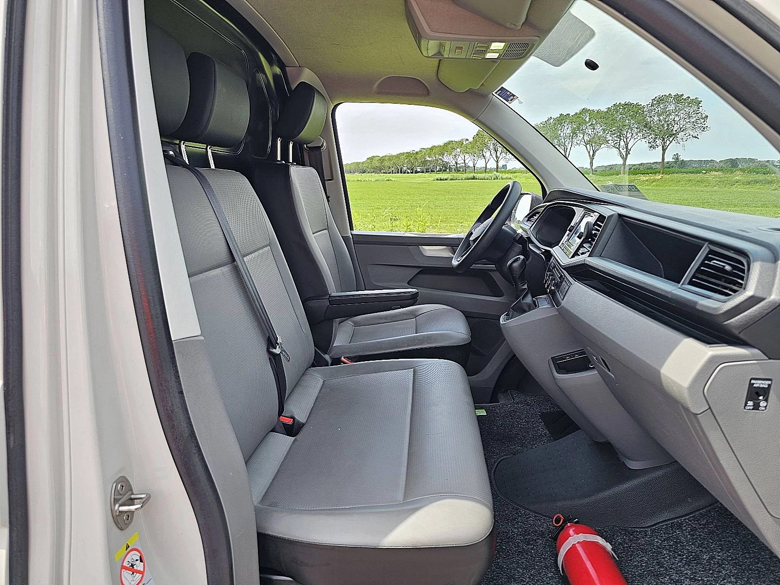 Volkswagen Transporter 2024 - 2.0 TDI imagen 7