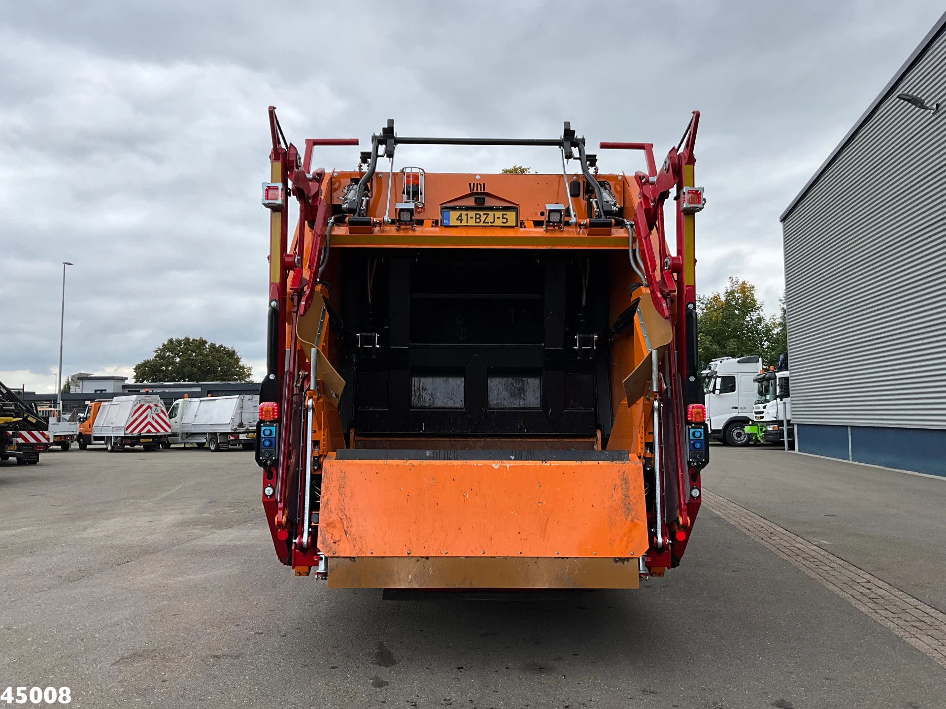 DAF FAG XD 340 Euro 6 VDL VORAX 20m³ Welvaarts weegsysteem 2024 Bild 9