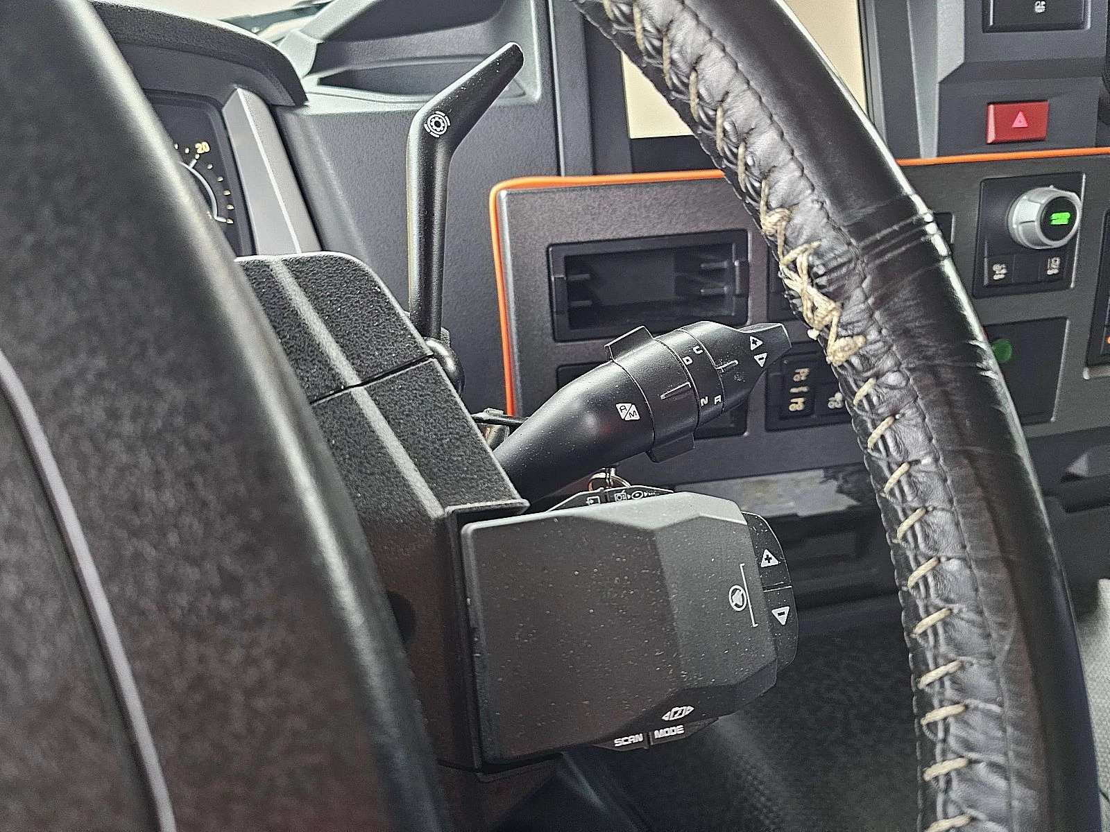 Renault 2016 - T 460 Bild 12