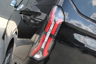 Ford Tourneo Custom 2024 - 320 2.0 TDCI L2H1 Titanium X DC 170pk - Adaptive Cruise - LED - Blind Spot - Leder - Navigatie - 360 Camera - Trekhaak - Rijklaar obrazek 10