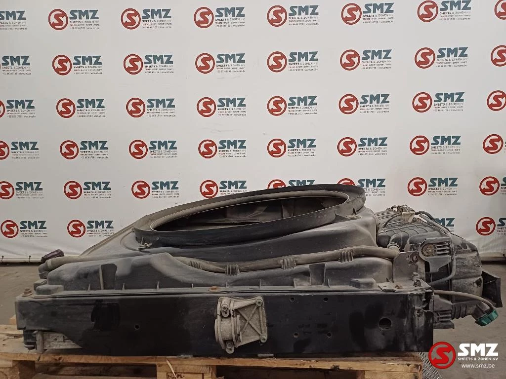 MAN 2016 - Occ radiator + expansievat MAN obrázek 3