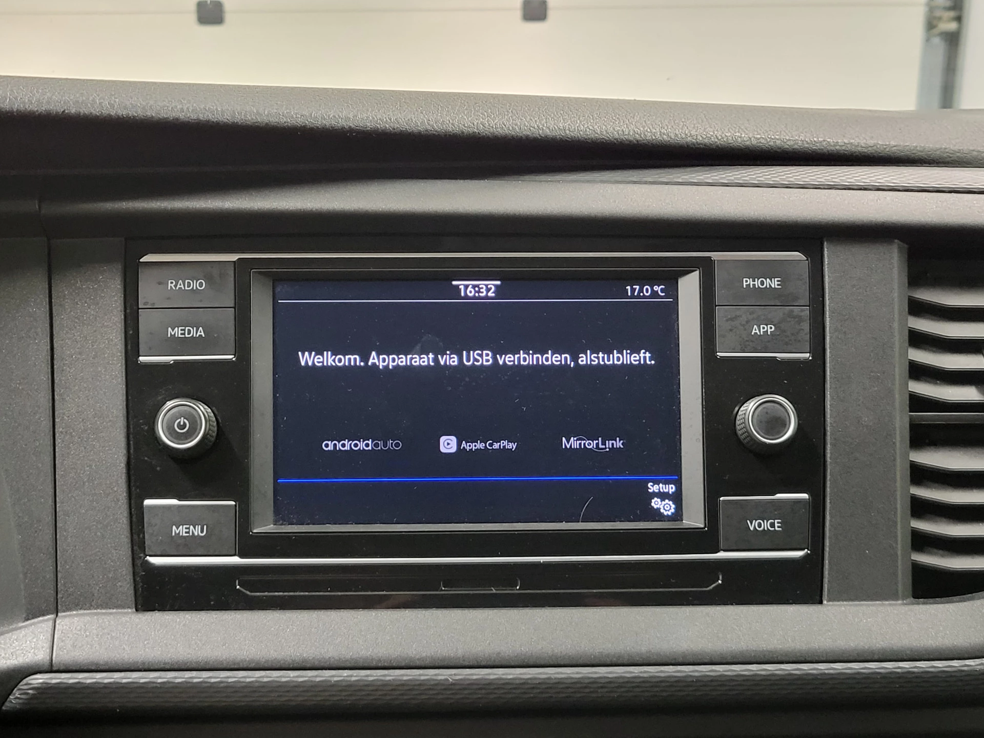 Volkswagen Transporter 2020 - 2.0TDI L2/H1 Sortimo Inrichting Euro 6! Bild 11
